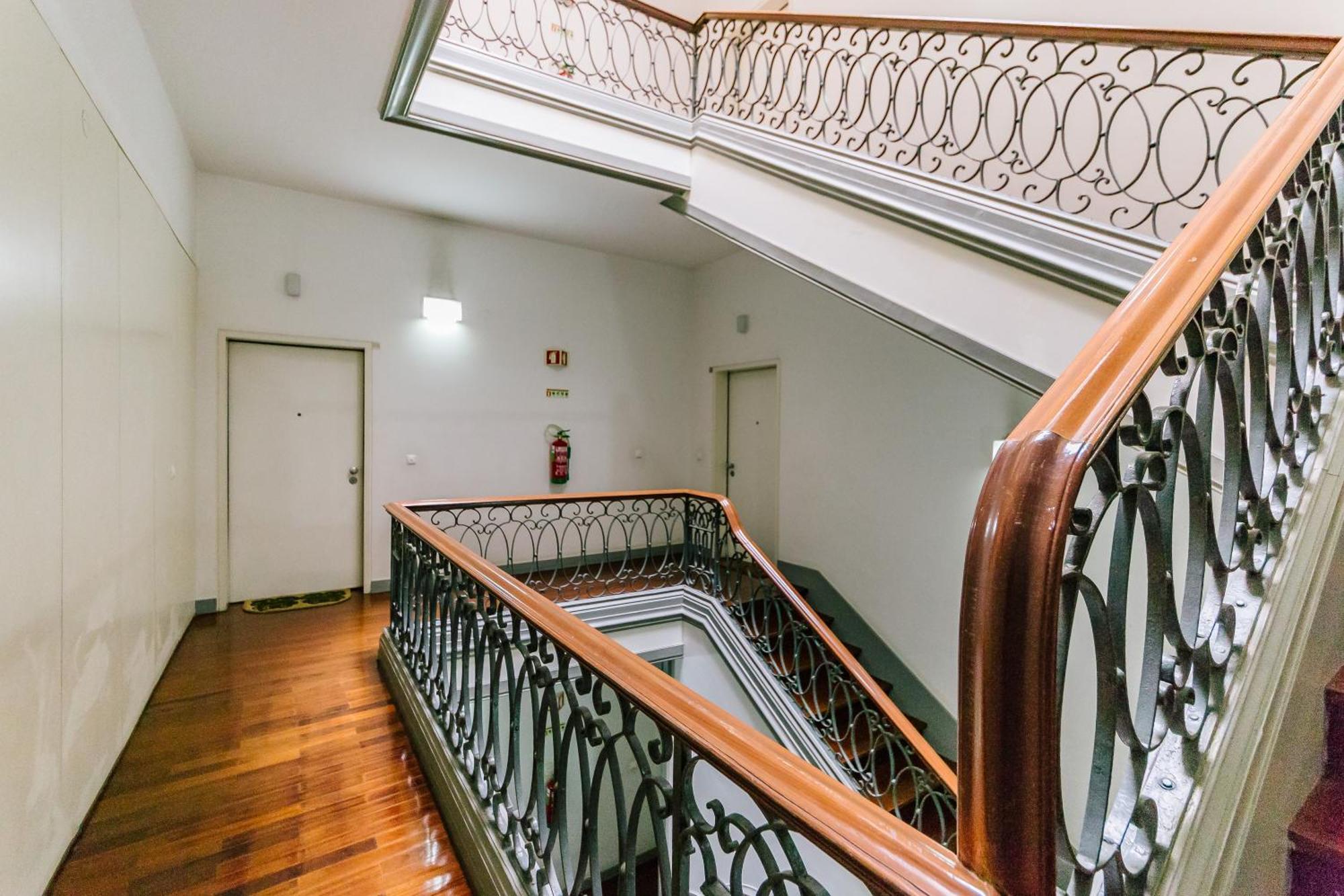 Chiado 2 Bedroom Elegant Apartment Lisboa Kültér fotó